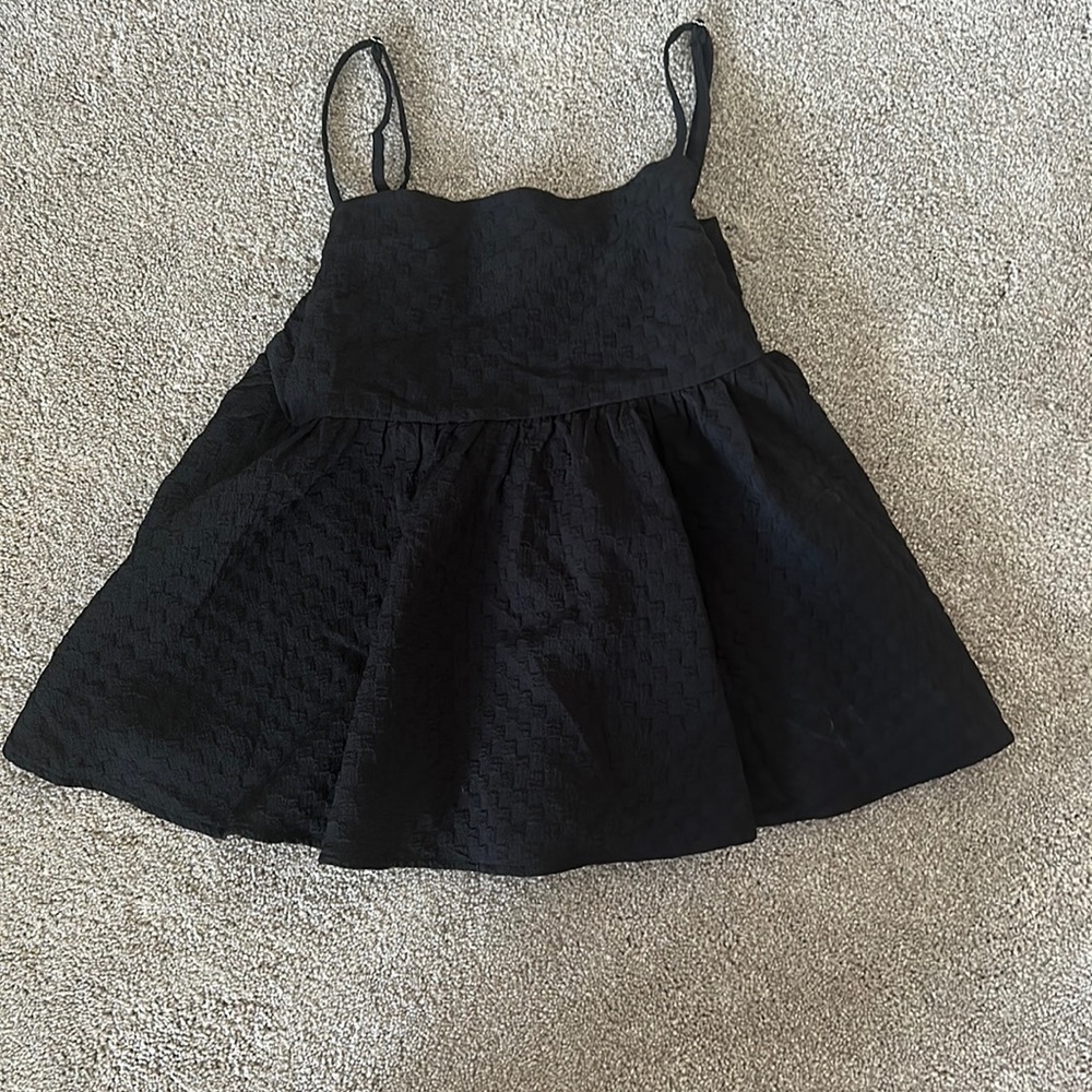 Gilam Black Flowy Top